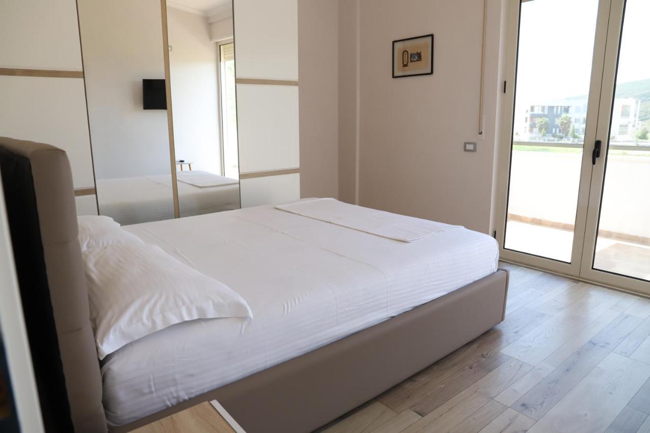 Tea Residence, Gjiri I Lalzit Apartments Durrës 外观 照片